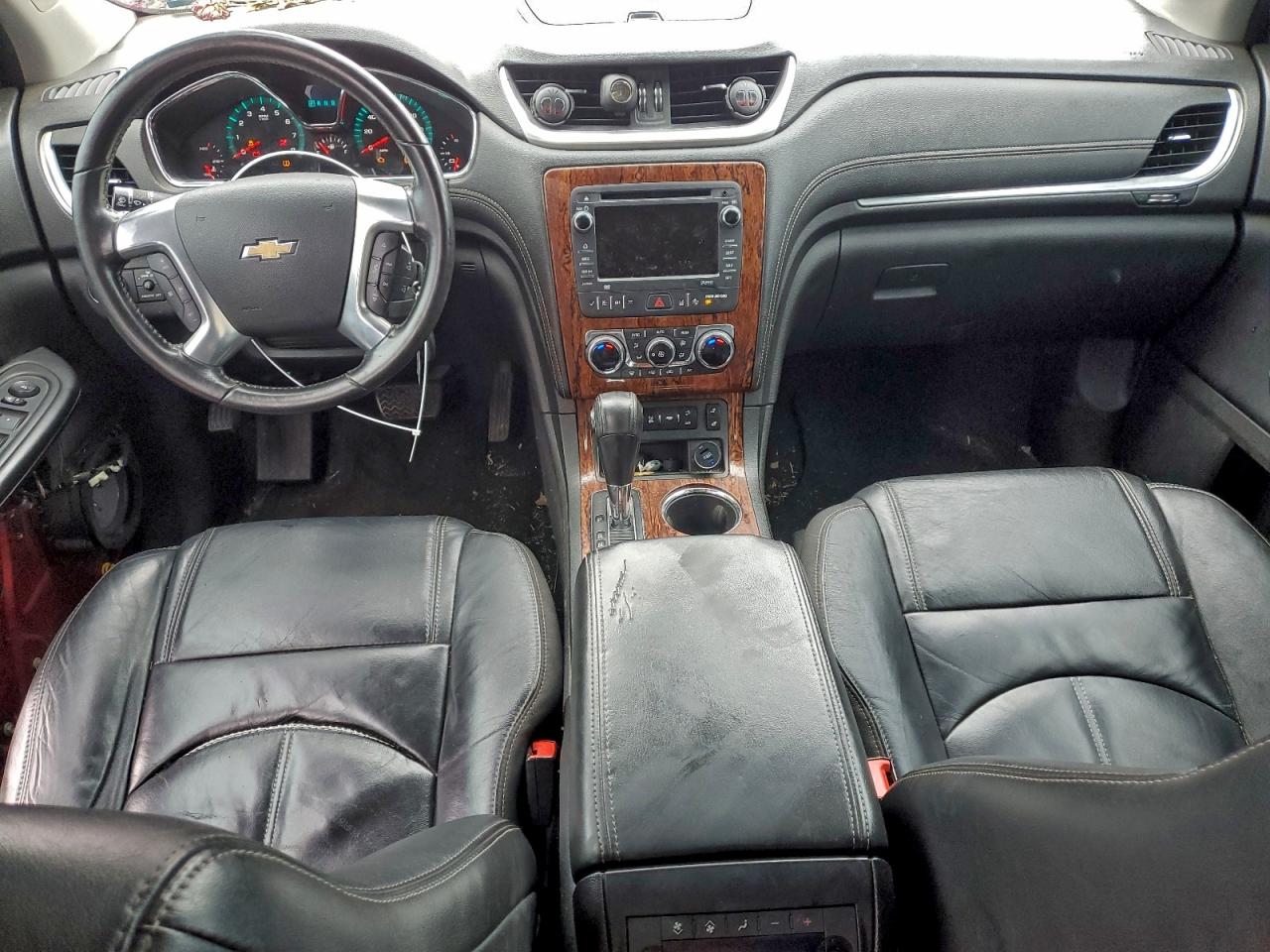 2014 CHEVROLET TRAVERSE LT photo 8