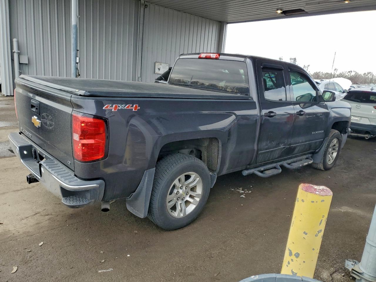 2015 CHEVROLET SILVERADO K1500 LT photo 3