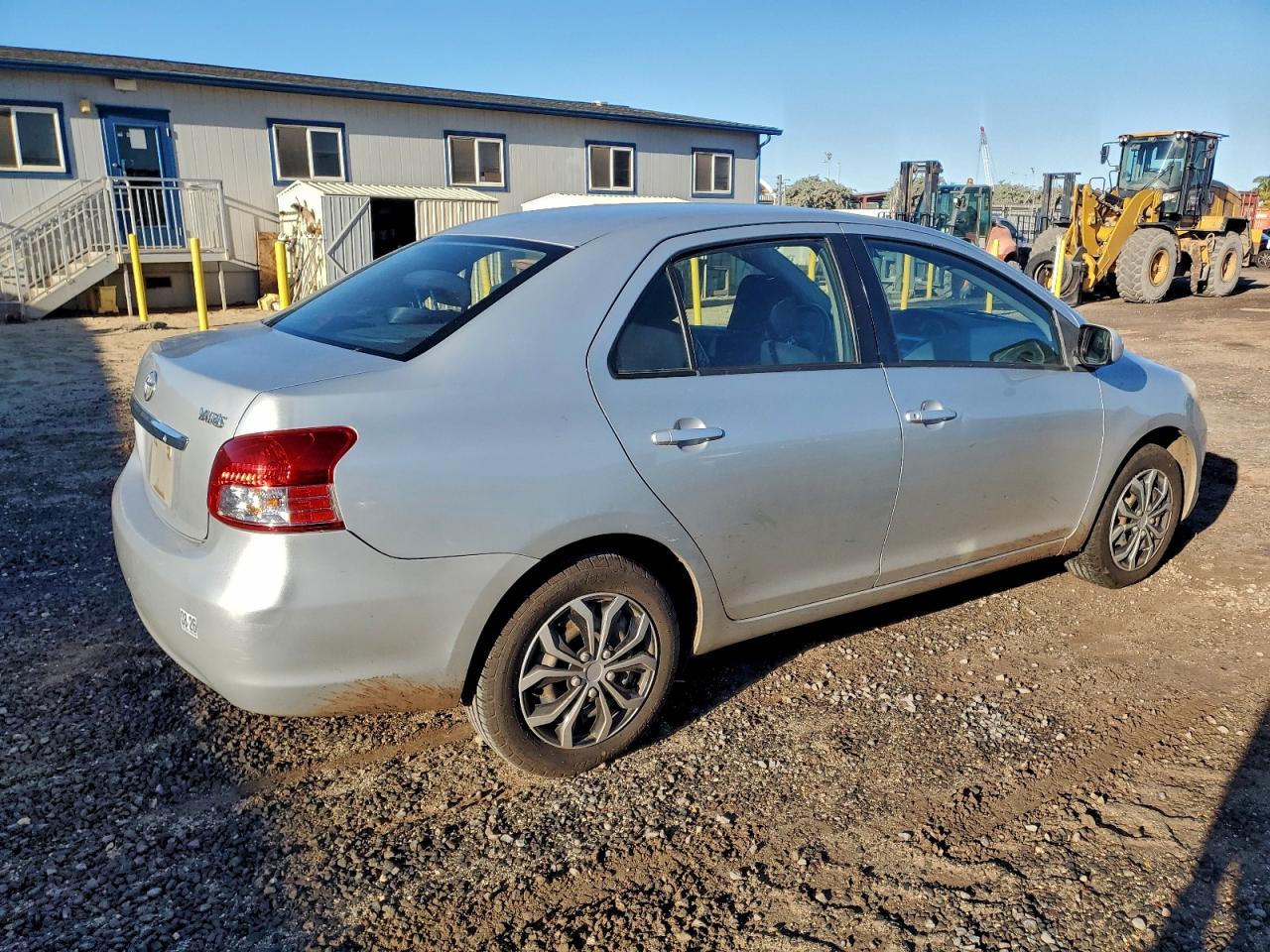 2007 TOYOTA YARIS photo 3