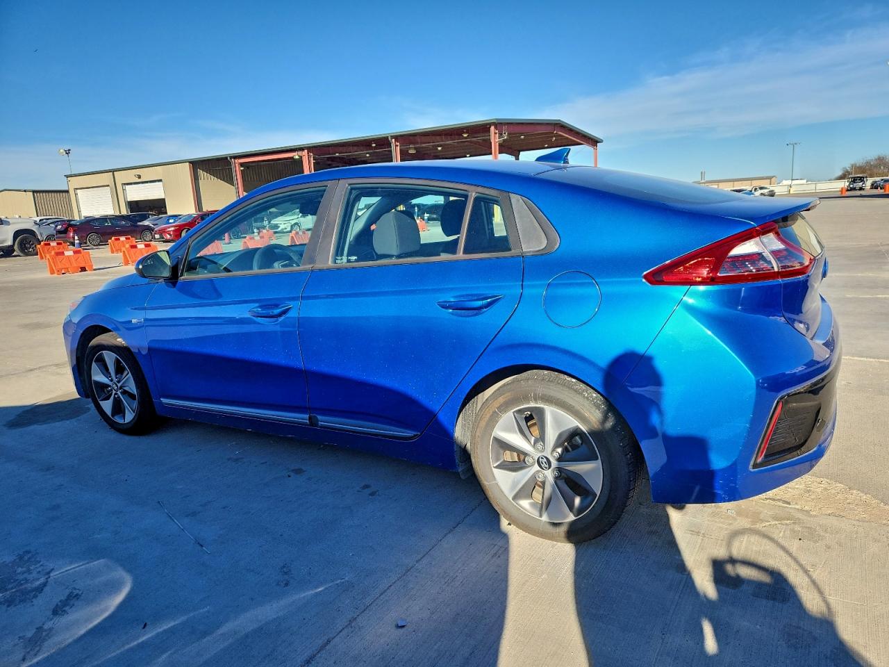 2017 HYUNDAI IONIQ photo 2