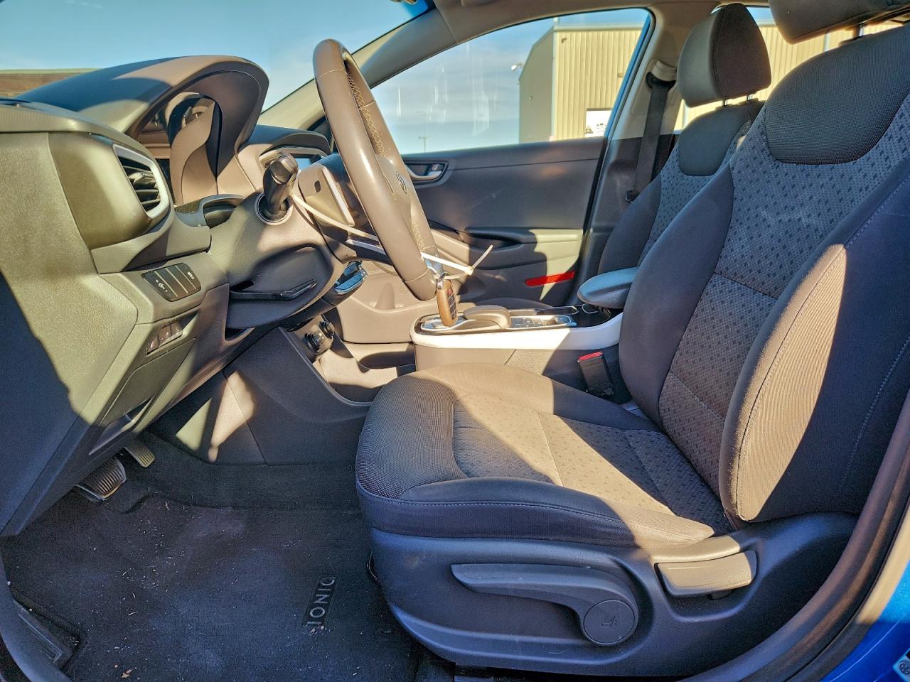 2017 HYUNDAI IONIQ photo 7