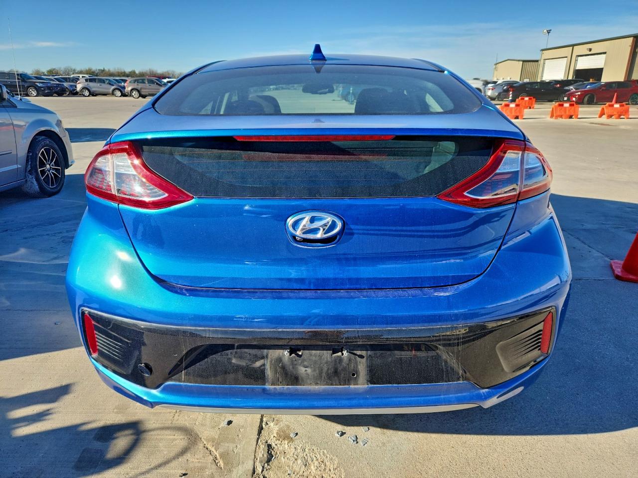 2017 HYUNDAI IONIQ photo 6