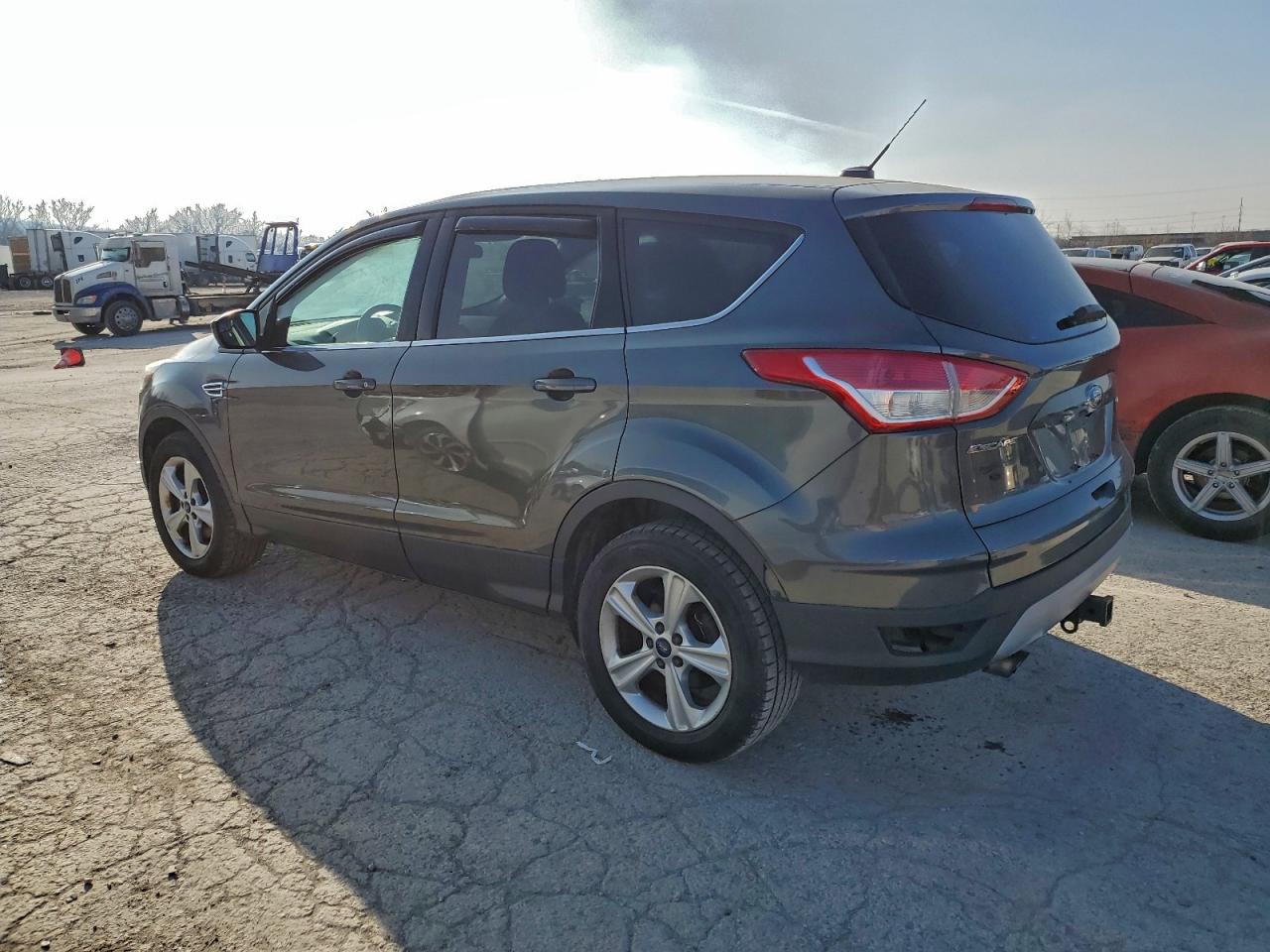 2015 FORD ESCAPE SE photo 2