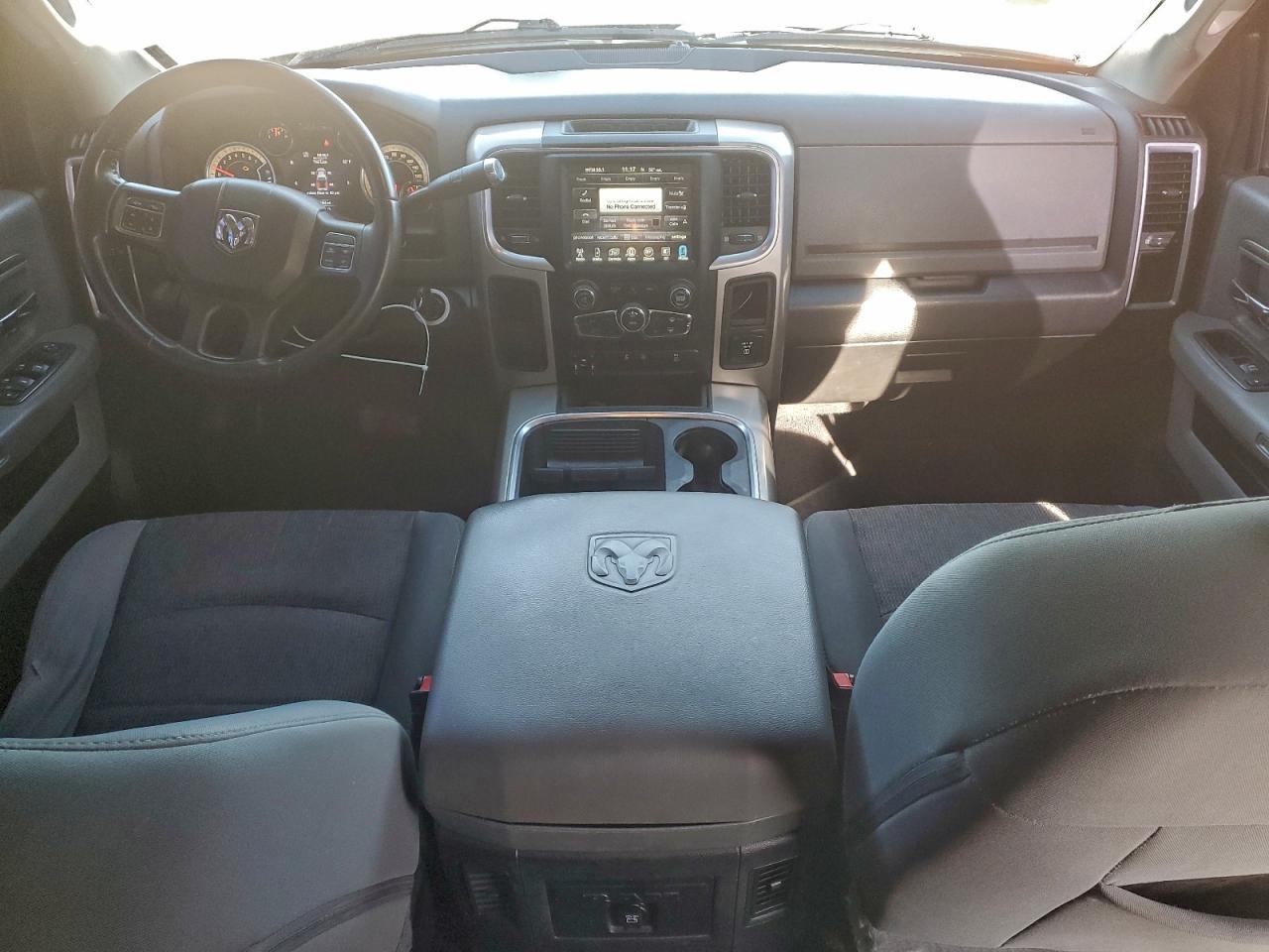 2017 RAM 2500 SLT photo 8