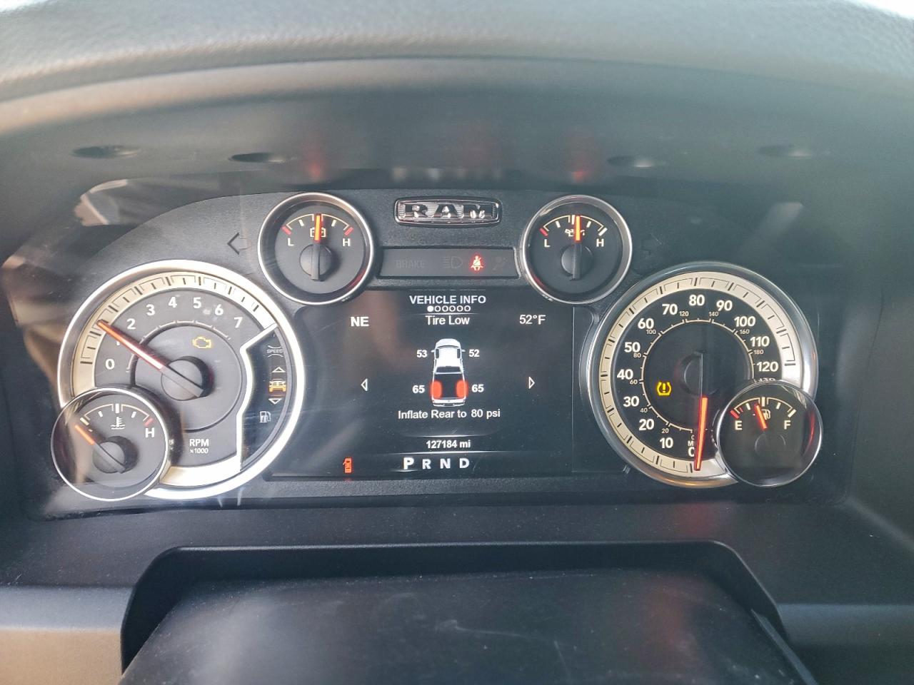 2017 RAM 2500 SLT photo 9