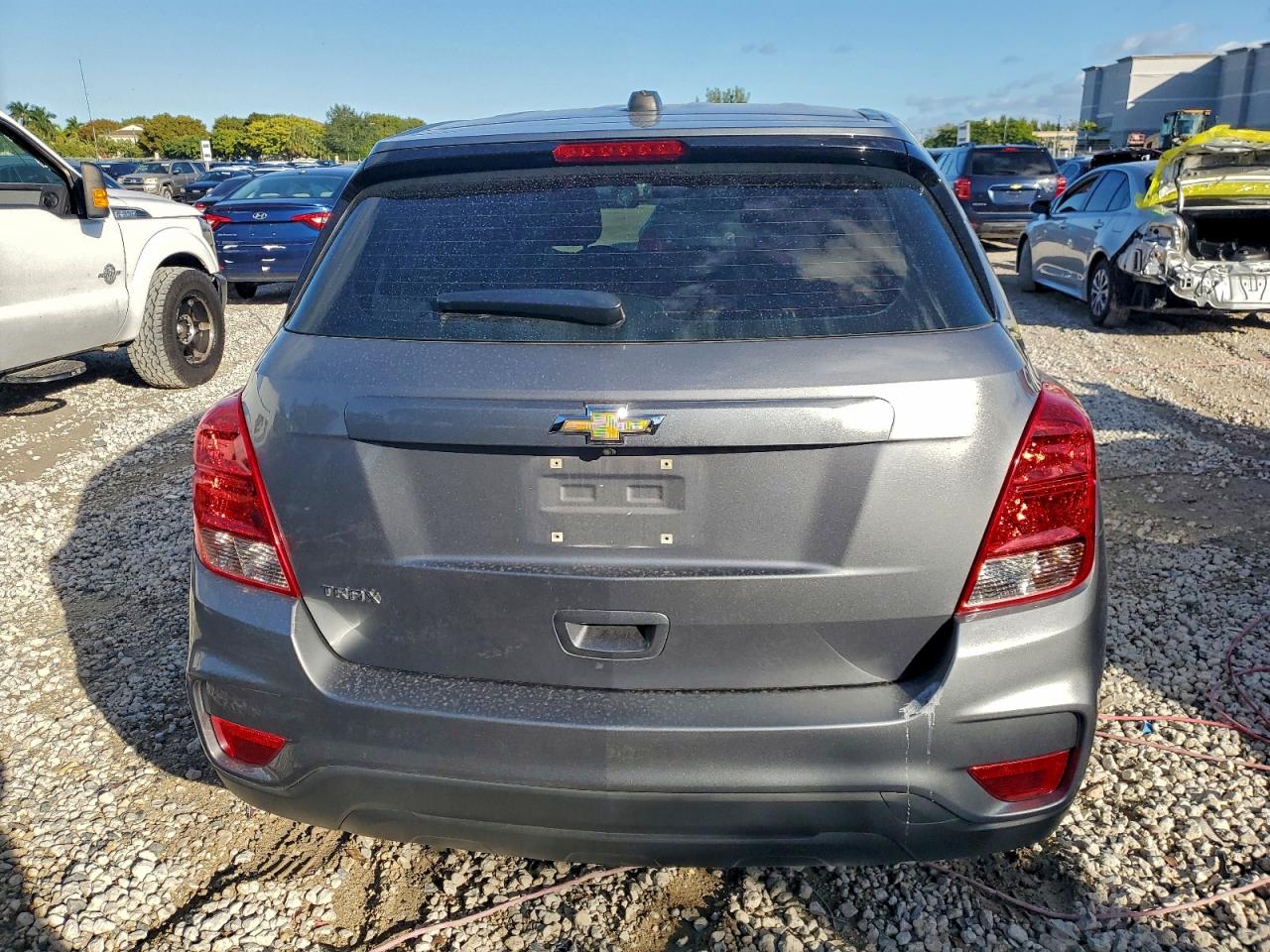 2020 CHEVROLET TRAX LS photo 6