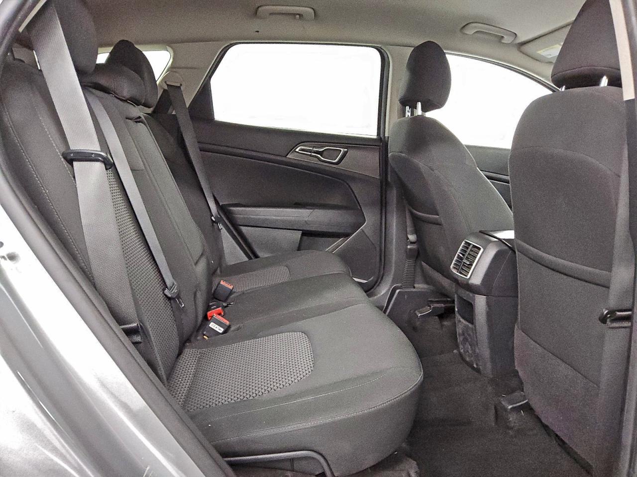 2023 KIA SPORTAGE LX photo 11