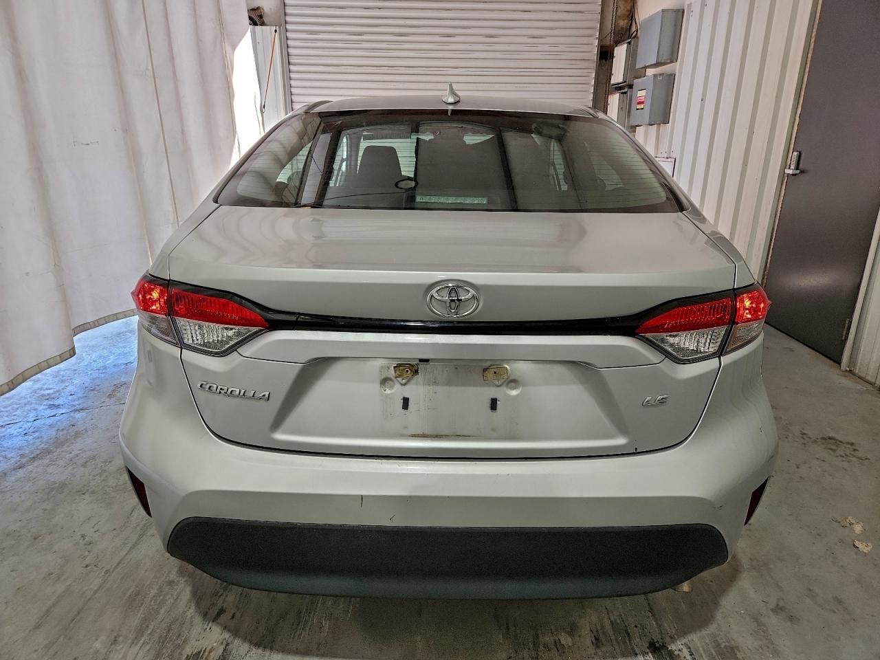 2023 TOYOTA COROLLA LE photo 6
