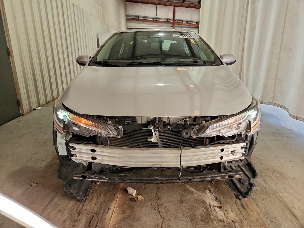 2023 TOYOTA COROLLA LE photo 5