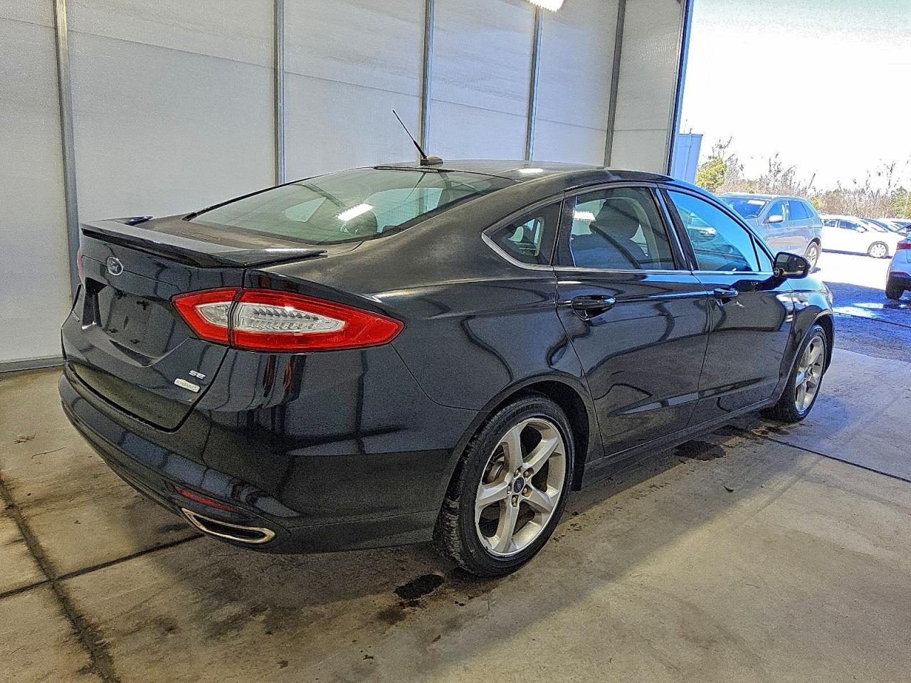 2016 FORD FUSION SE photo 3
