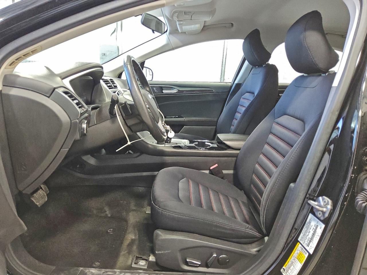 2016 FORD FUSION SE photo 7