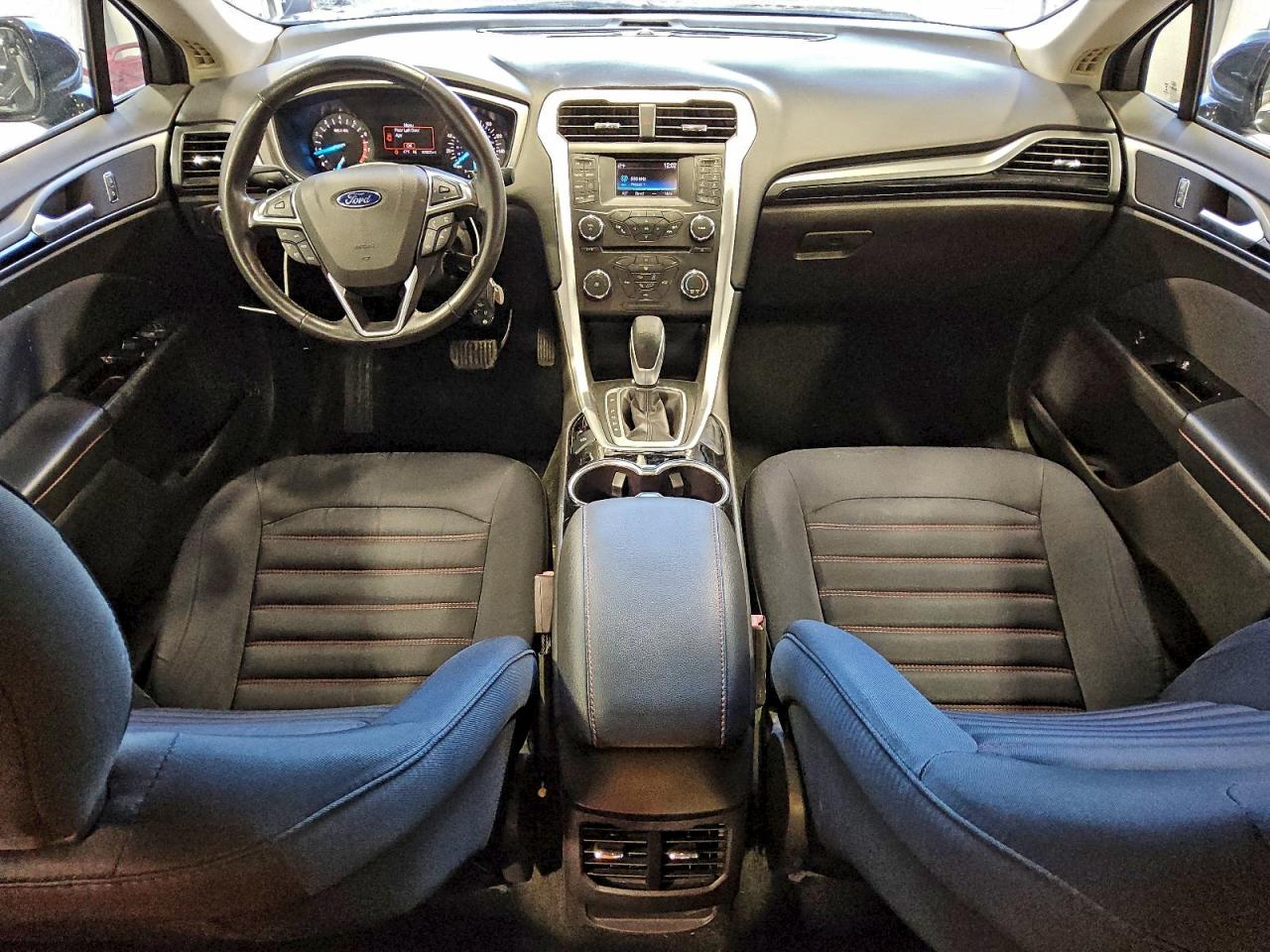 2016 FORD FUSION SE photo 8