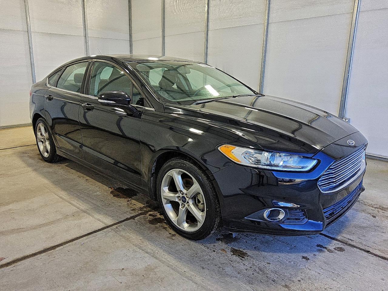 2016 FORD FUSION SE photo 4