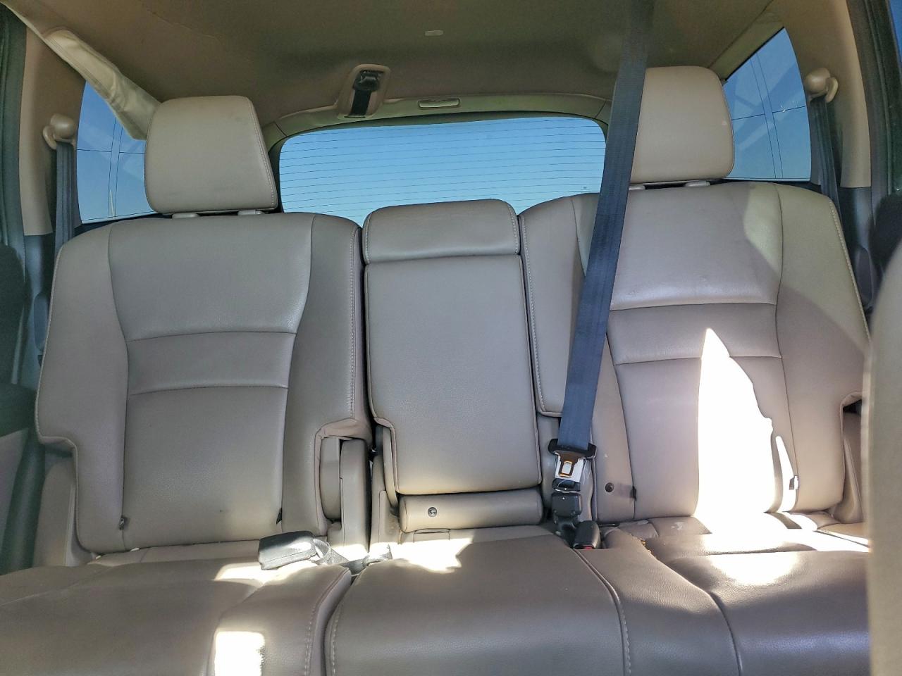 2016 HONDA PILOT TOURING photo 19