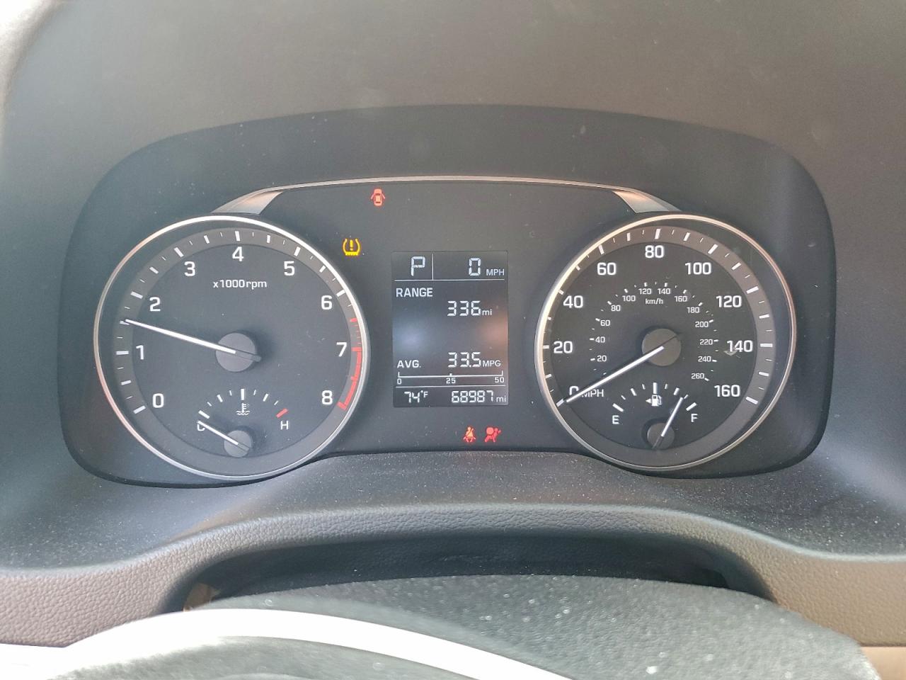 2017 HYUNDAI ELANTRA SE photo 9