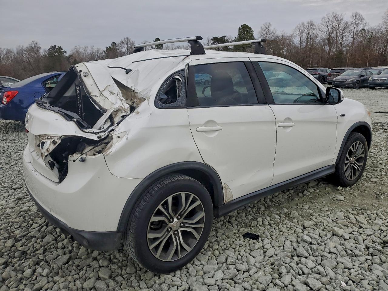 2016 MITSUBISHI OUTLANDER SPORT ES photo 3