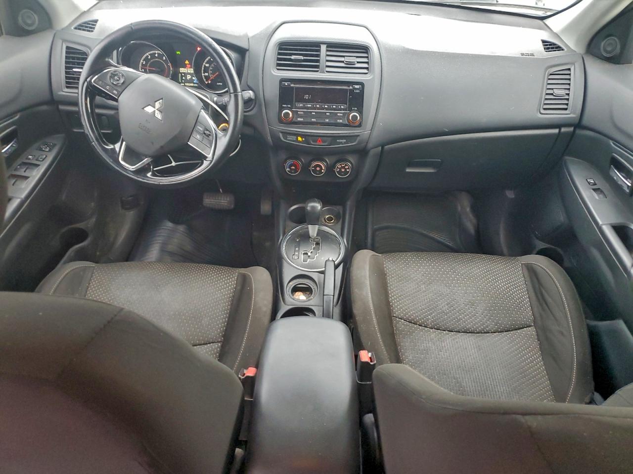 2016 MITSUBISHI OUTLANDER SPORT ES photo 8
