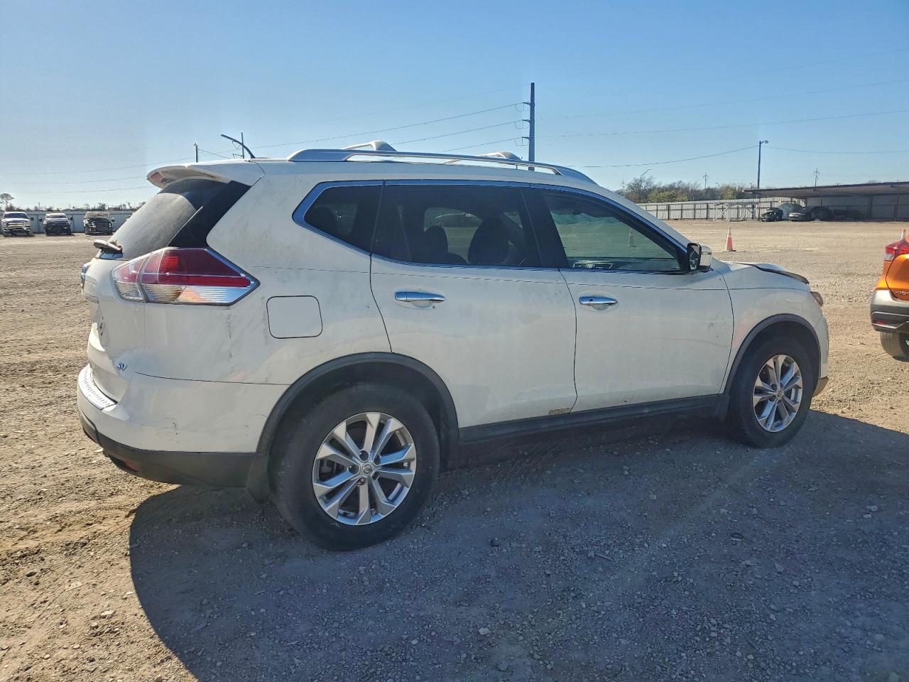 2016 NISSAN ROGUE S photo 3