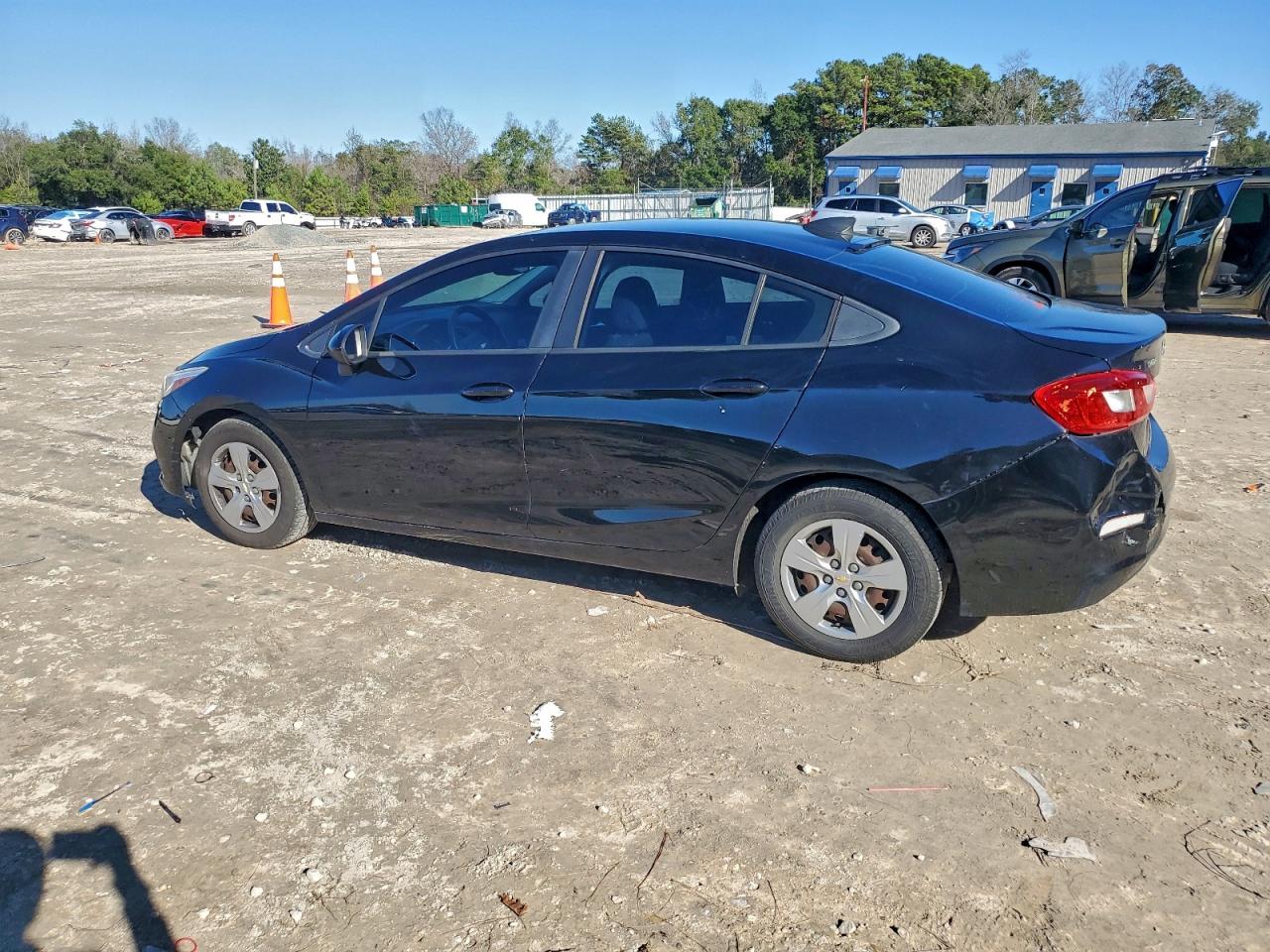 2016 CHEVROLET CRUZE LS photo 2