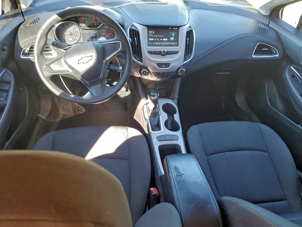 2016 CHEVROLET CRUZE LS photo 8