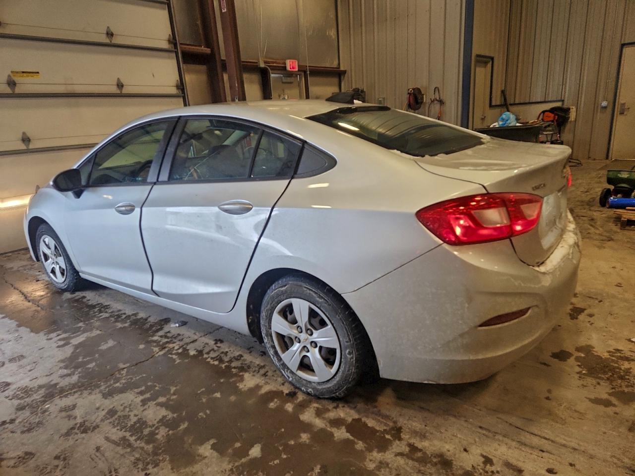 2017 CHEVROLET CRUZE LS photo 2