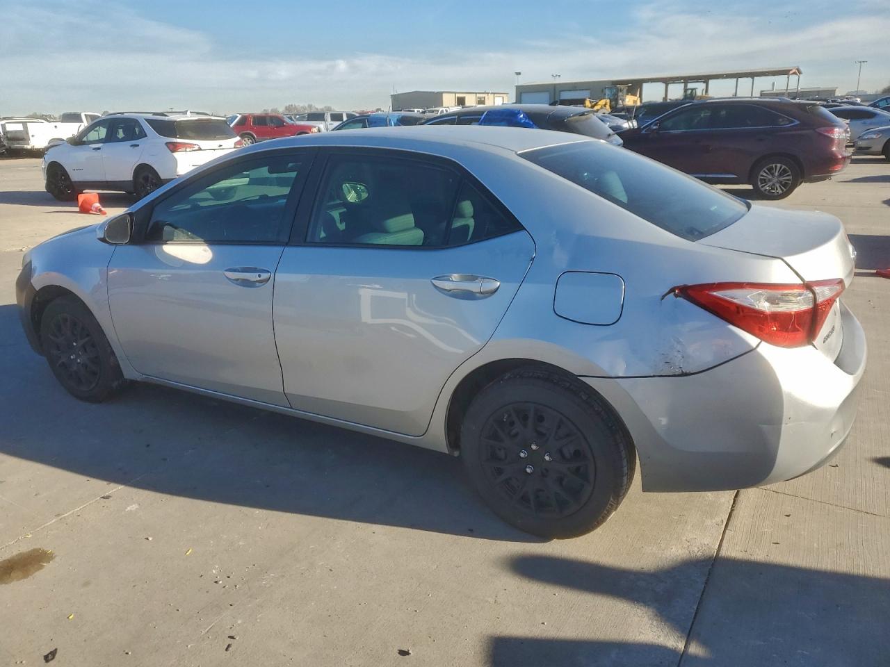 2014 TOYOTA COROLLA L photo 2