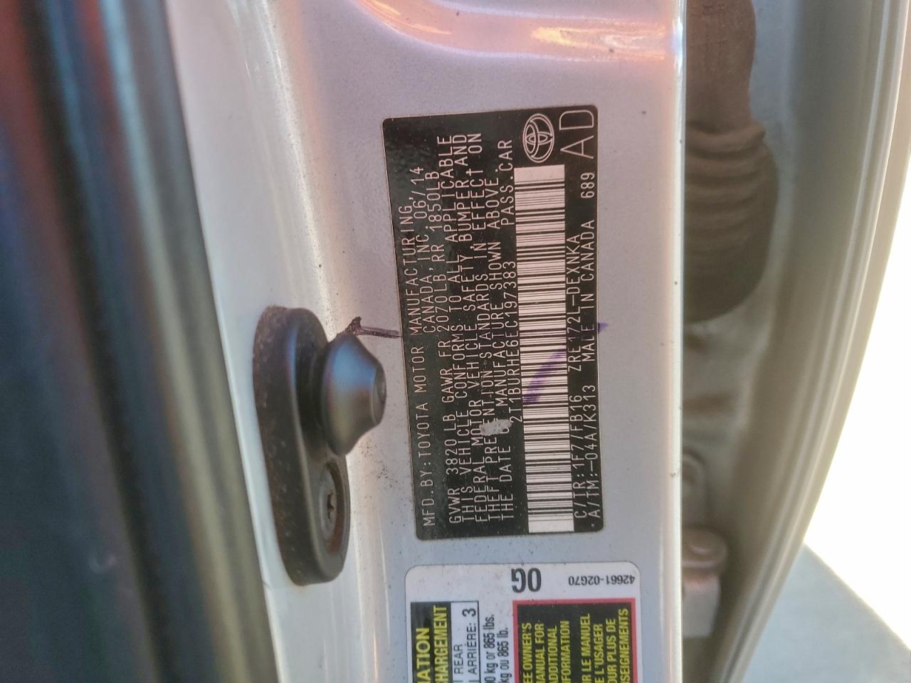 2014 TOYOTA COROLLA L photo 12