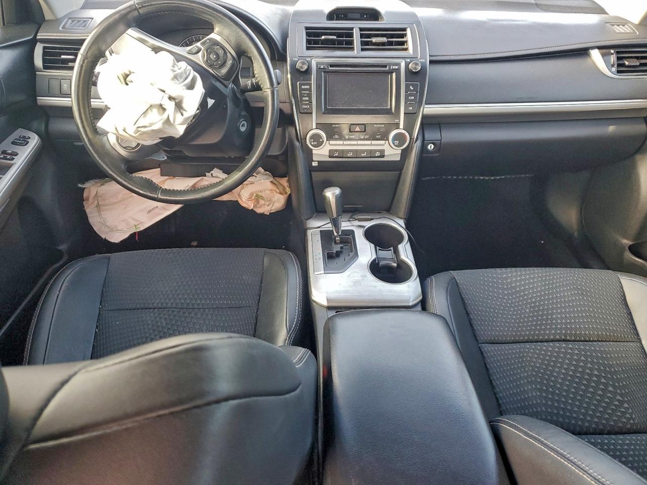 2012 TOYOTA CAMRY BASE photo 8