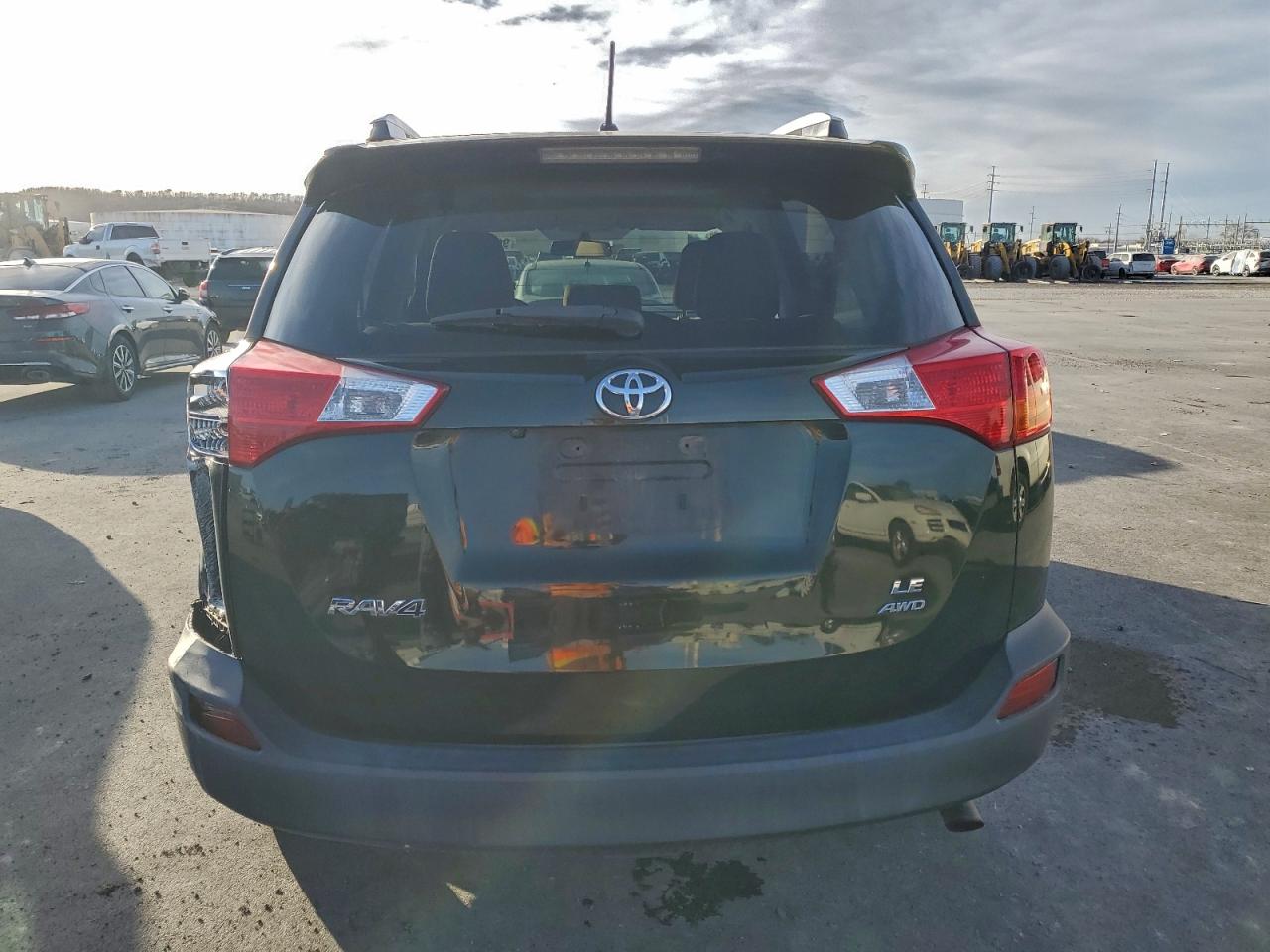 2013 TOYOTA RAV4 LE photo 6