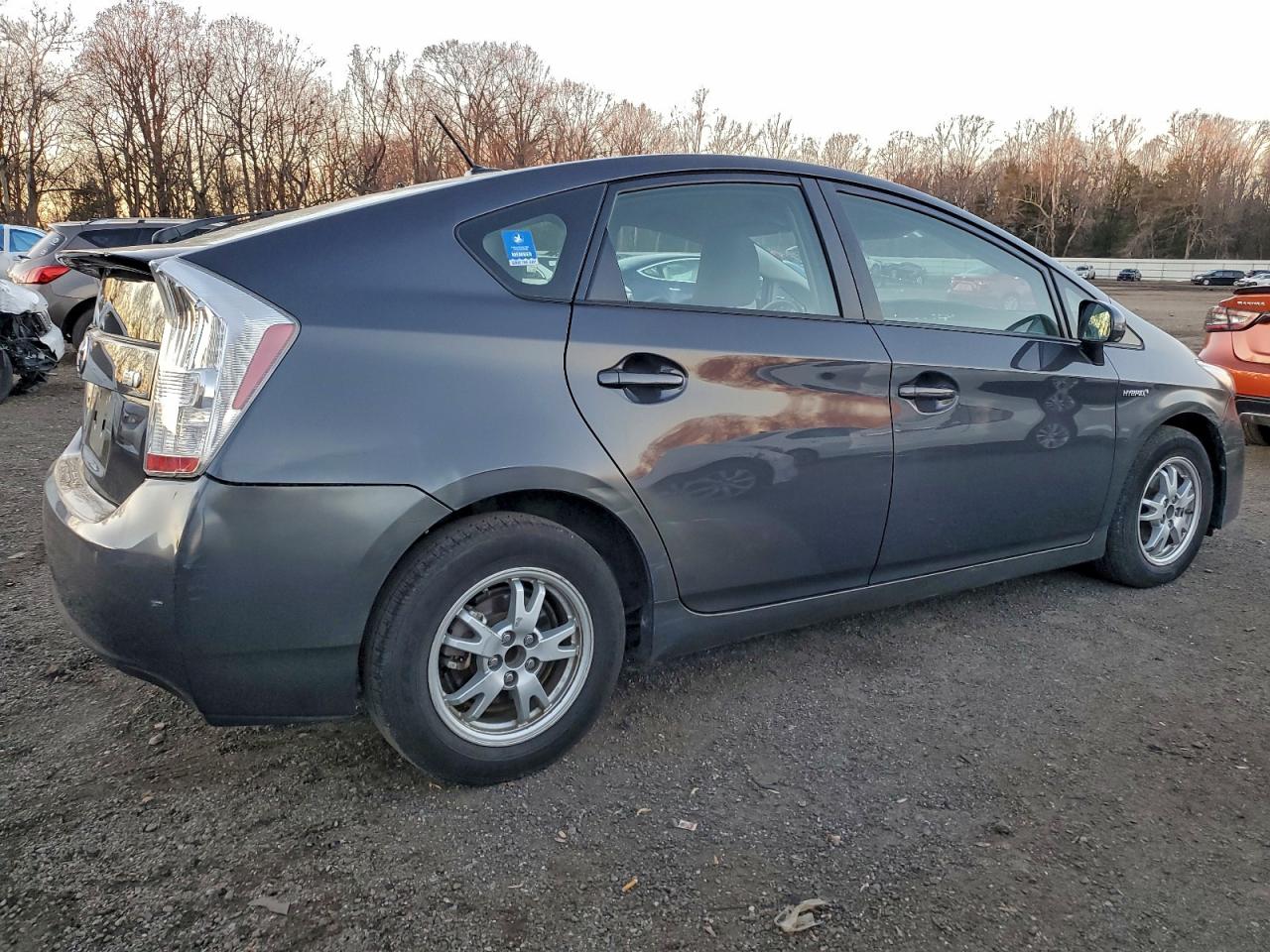 2011 TOYOTA PRIUS photo 3