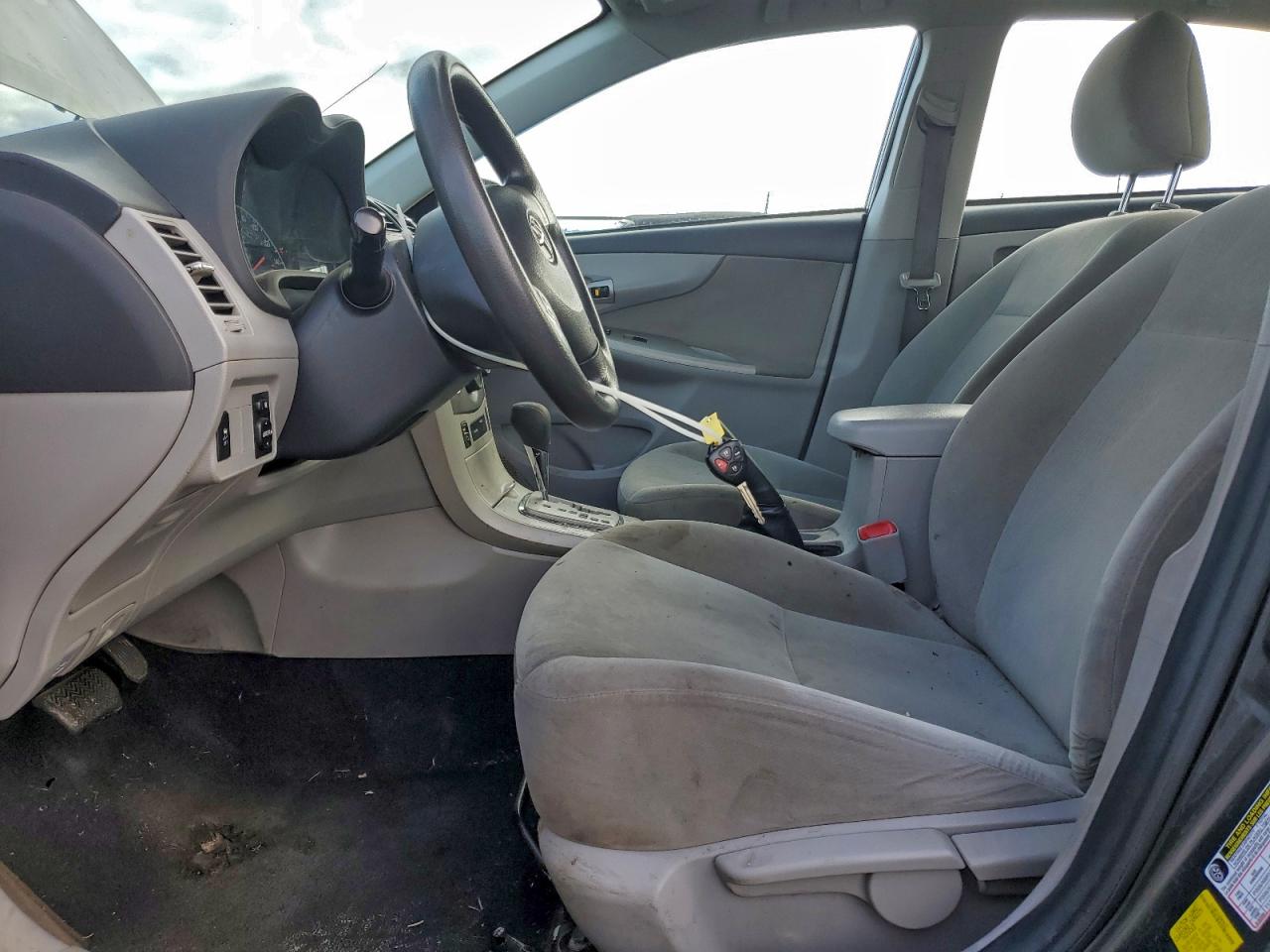 2012 TOYOTA COROLLA BASE photo 7