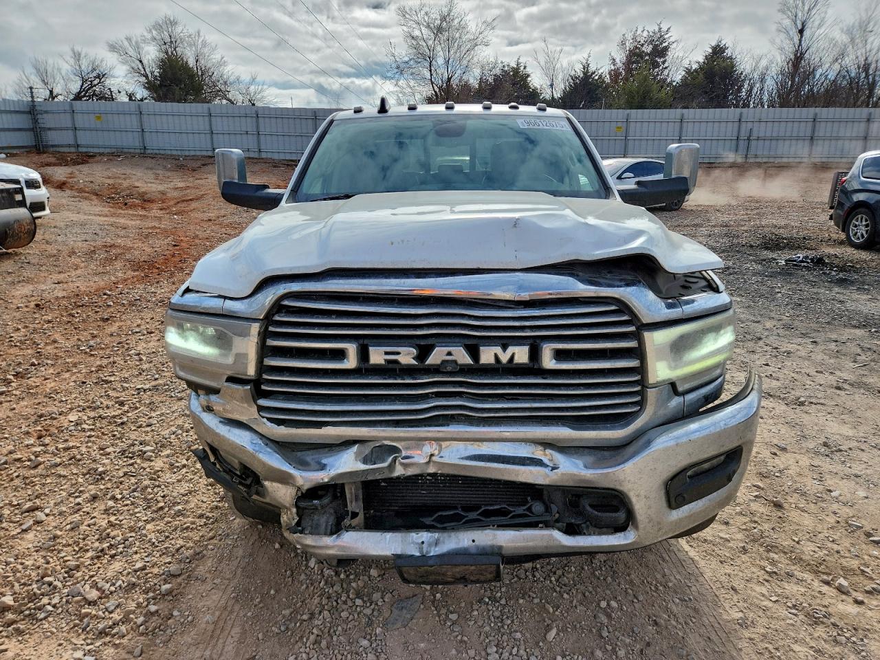 2019 RAM 3500 LARAMIE photo 5