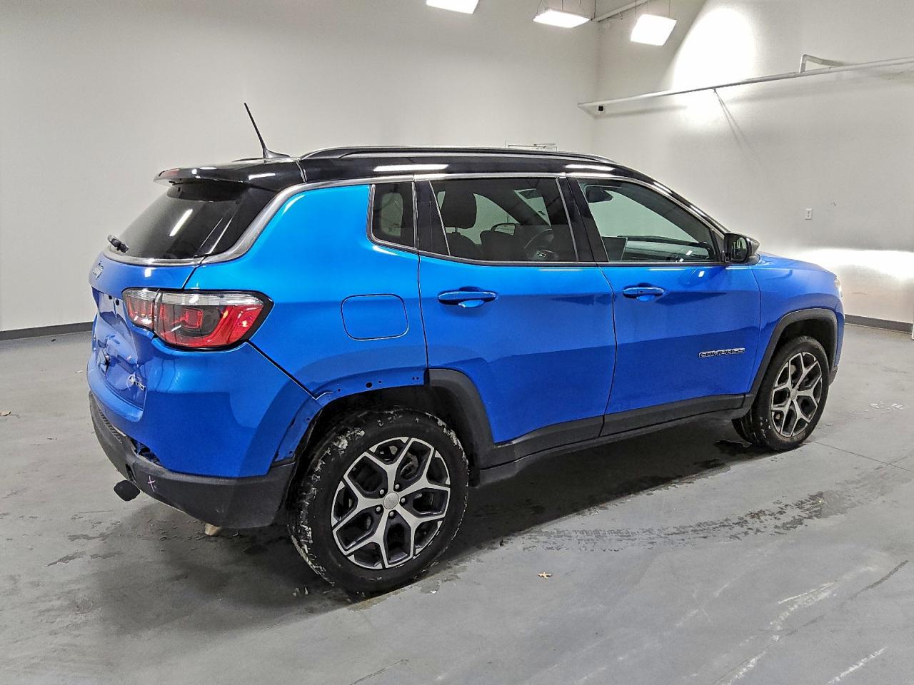 2024 JEEP COMPASS LIMITED photo 3