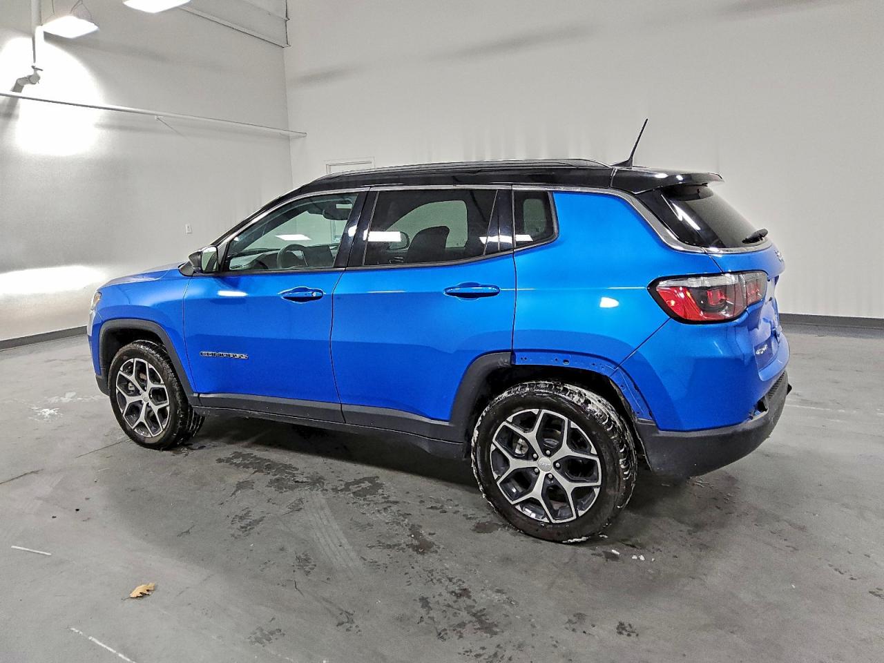 2024 JEEP COMPASS LIMITED photo 2