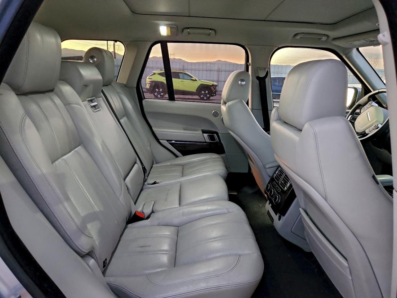 2014 LAND ROVER RANGE ROVER HSE photo 11