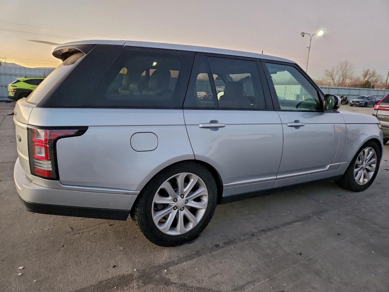 2014 LAND ROVER RANGE ROVER HSE photo 3