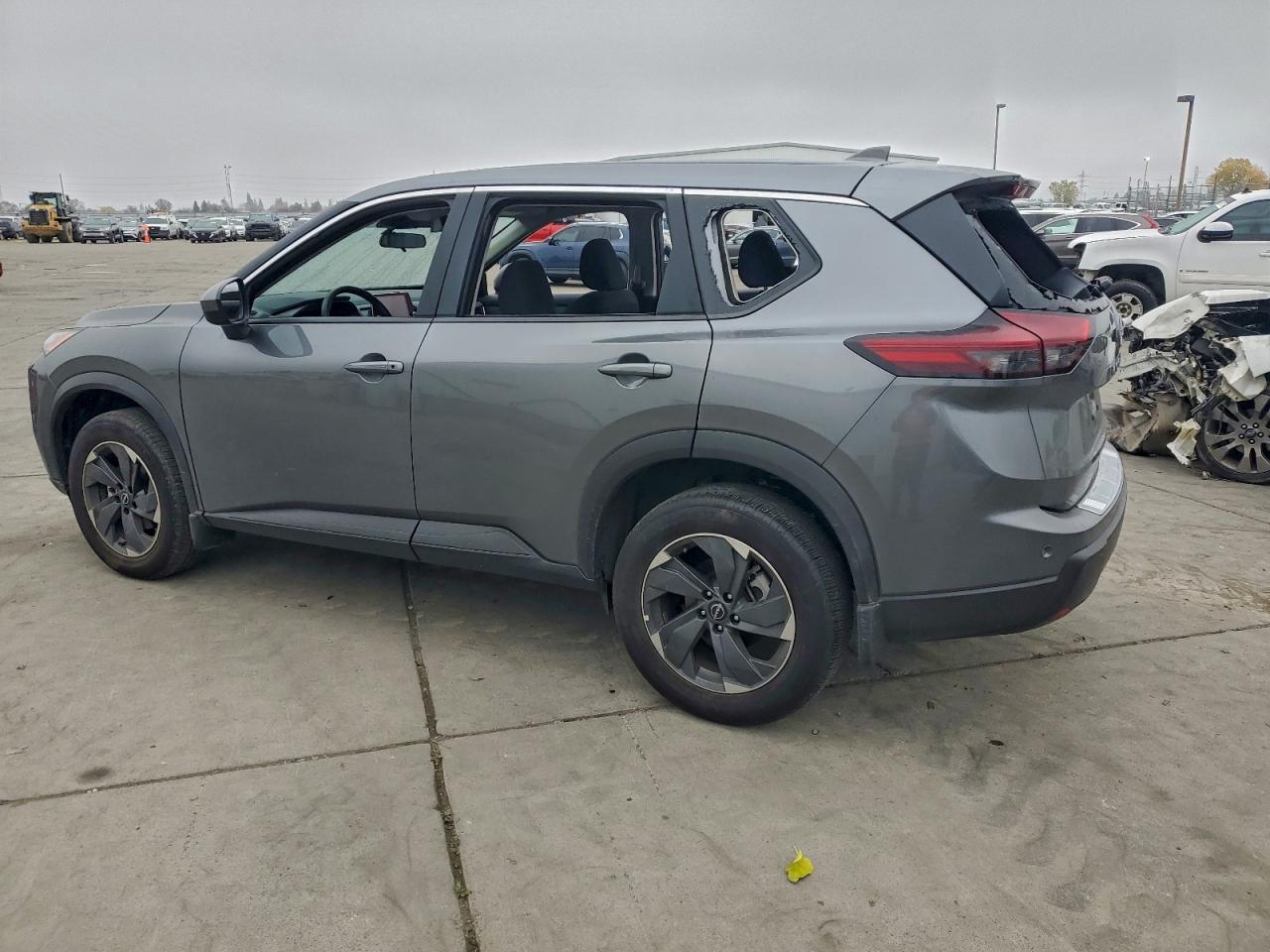 2025 NISSAN ROGUE SV photo 2