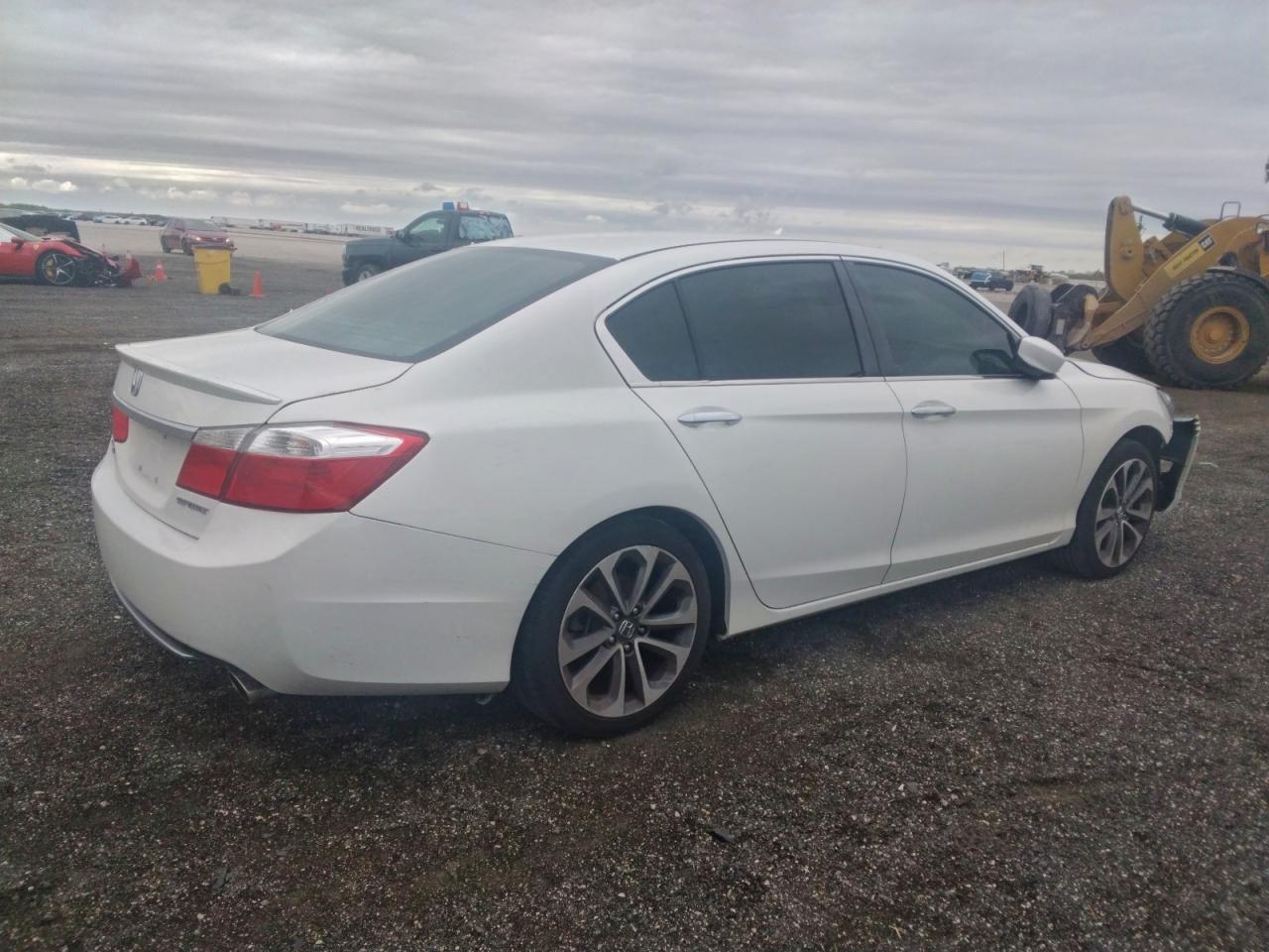 2015 HONDA ACCORD SPORT photo 3