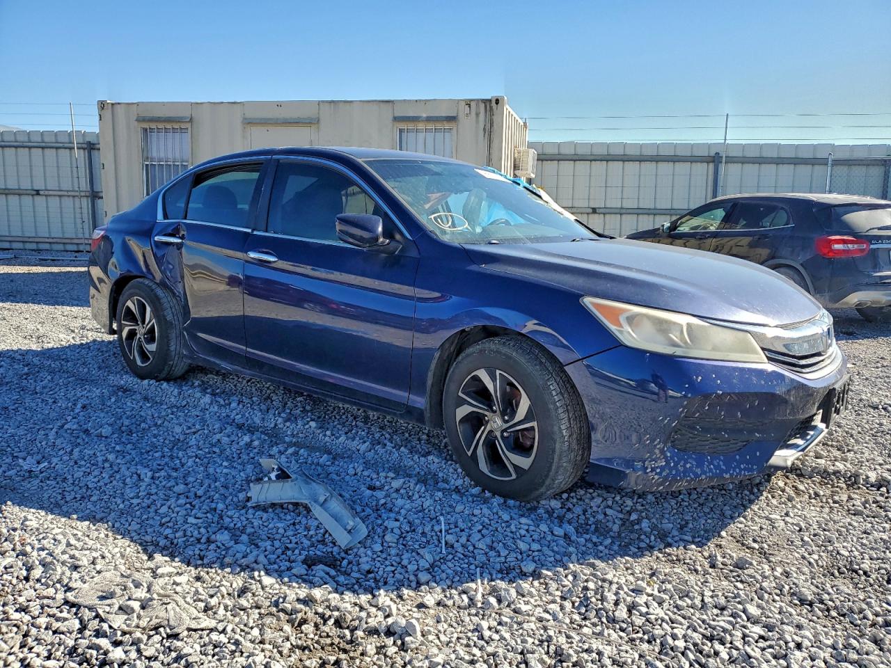 2016 HONDA ACCORD LX photo 4