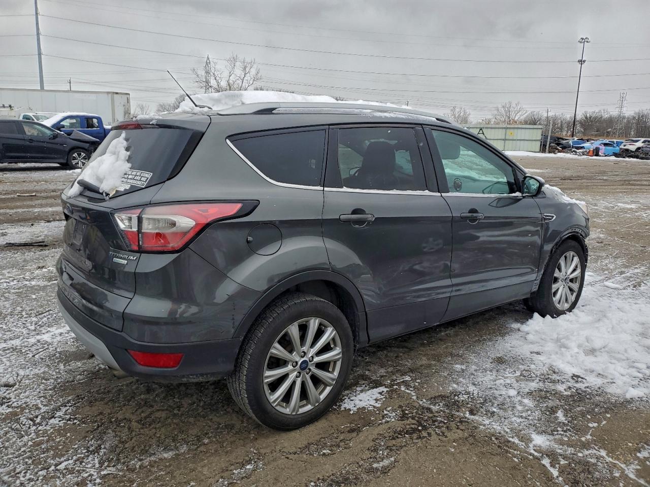 2017 FORD ESCAPE TITANIUM photo 3
