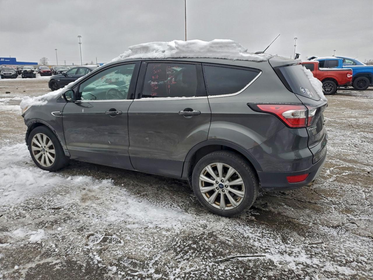 2017 FORD ESCAPE TITANIUM photo 2