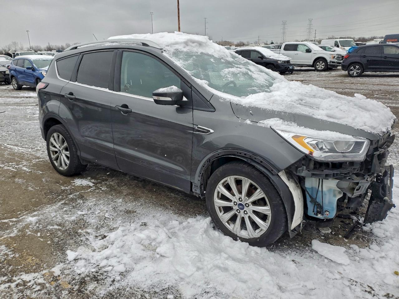 2017 FORD ESCAPE TITANIUM photo 4