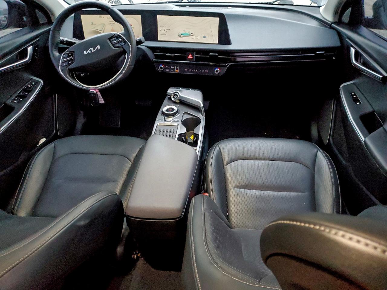 2022 KIA EV6 LIGHT photo 8