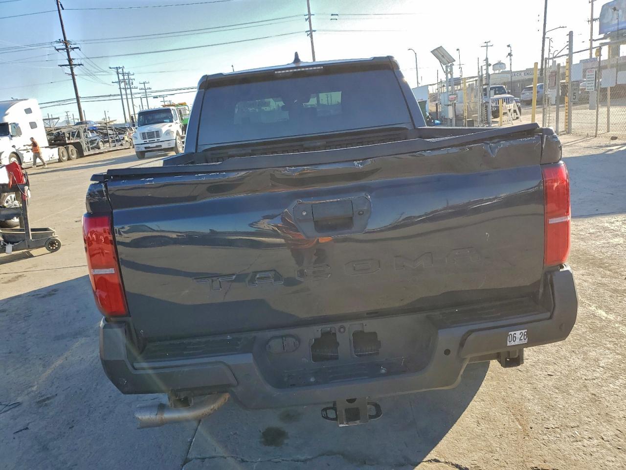 2024 TOYOTA TACOMA DOUBLE CAB photo 6