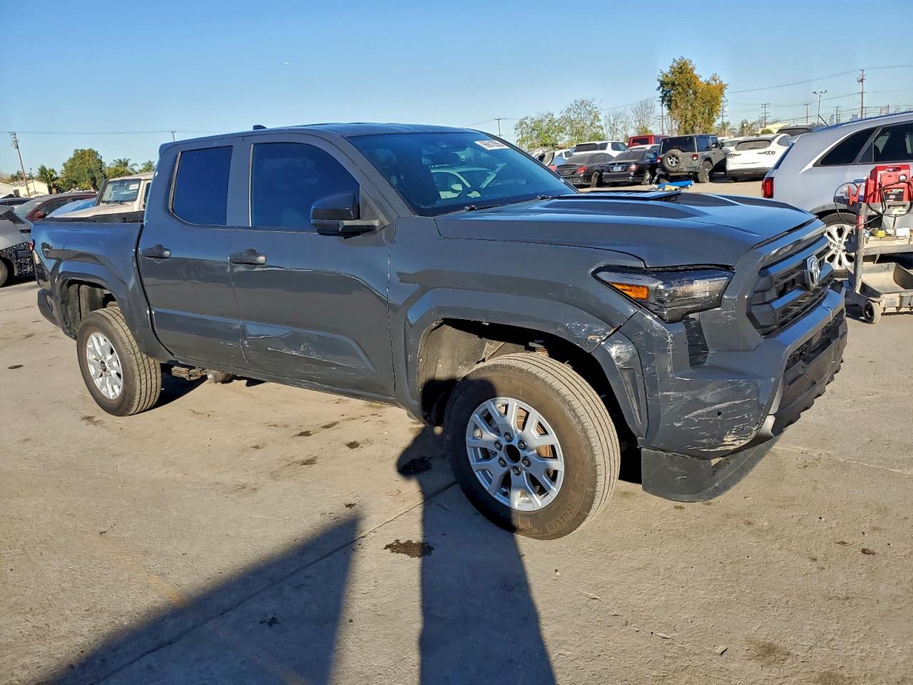 2024 TOYOTA TACOMA DOUBLE CAB photo 4