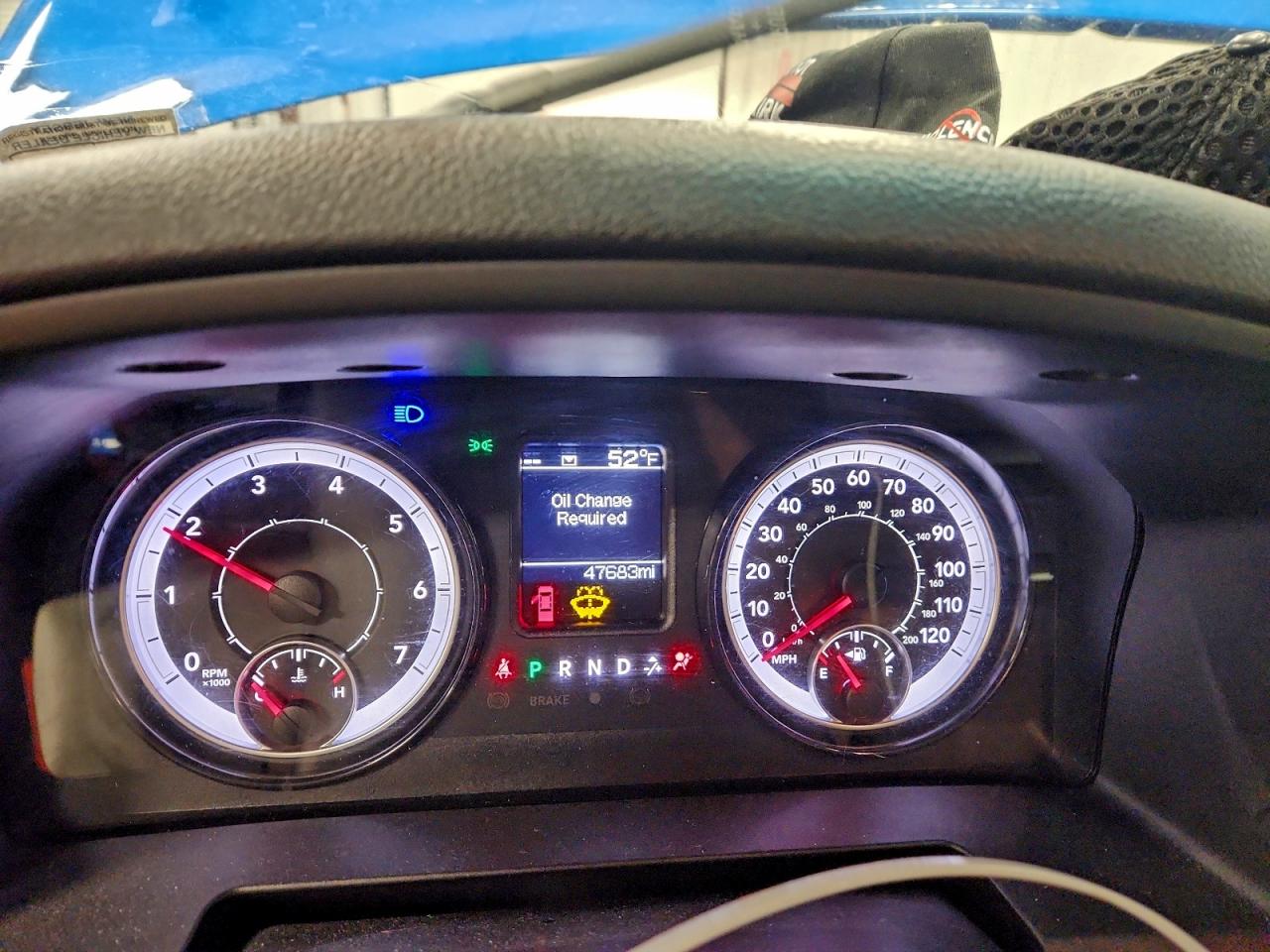 2024 RAM 1500 CLASSIC SLT photo 9