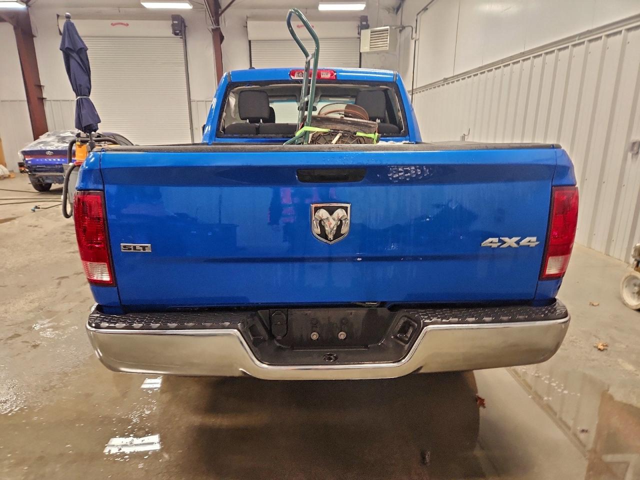 2024 RAM 1500 CLASSIC SLT photo 6