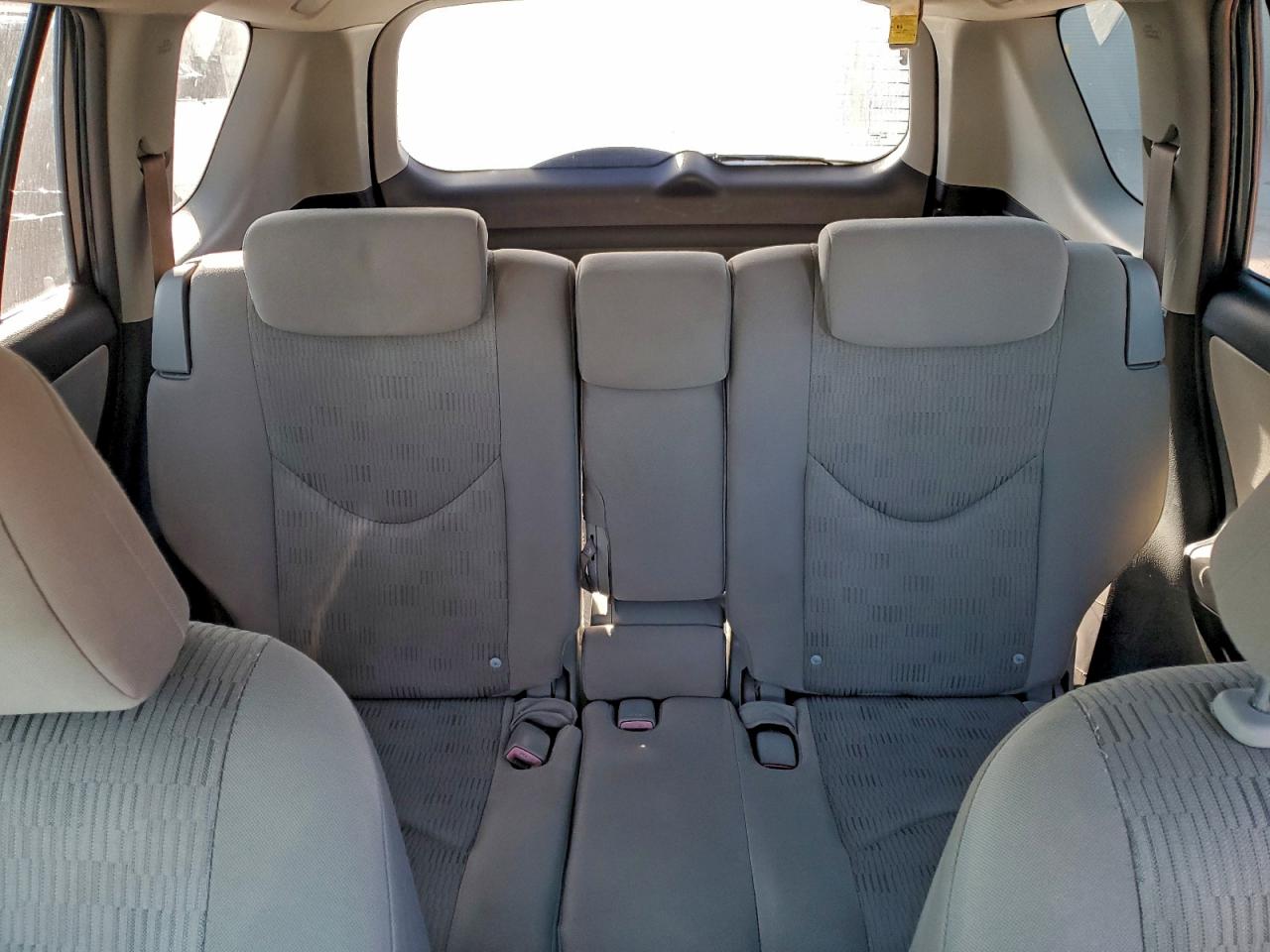 2009 TOYOTA RAV4 photo 10