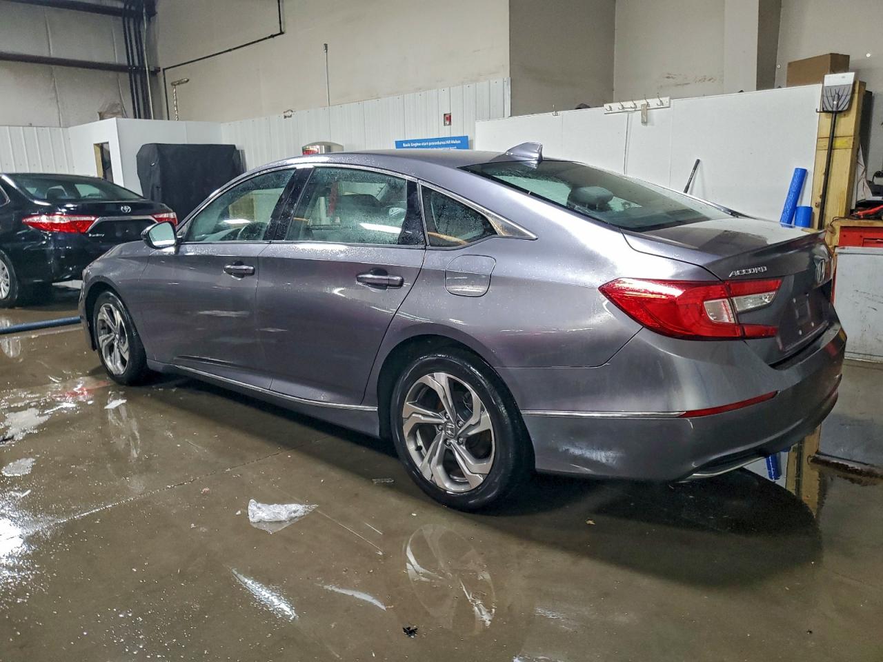 2018 HONDA ACCORD EXL photo 2