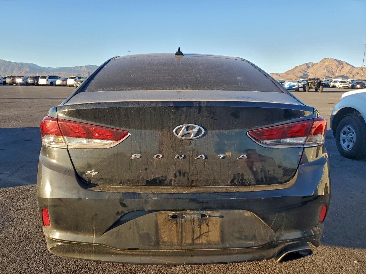 2018 HYUNDAI SONATA SE photo 6